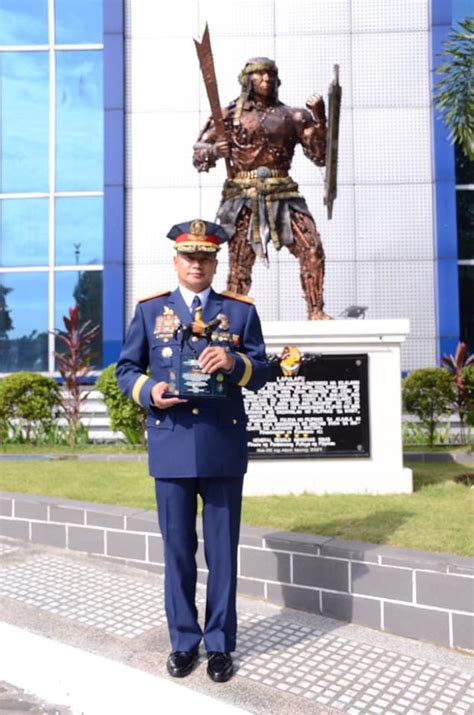 PNP names PRO3 best police regional office .
